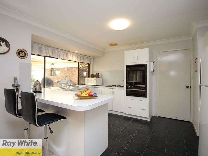 14 Chalton Street, Eight Mile Plains QLD 4113, Eight Mile Plains - Thumbnail 2