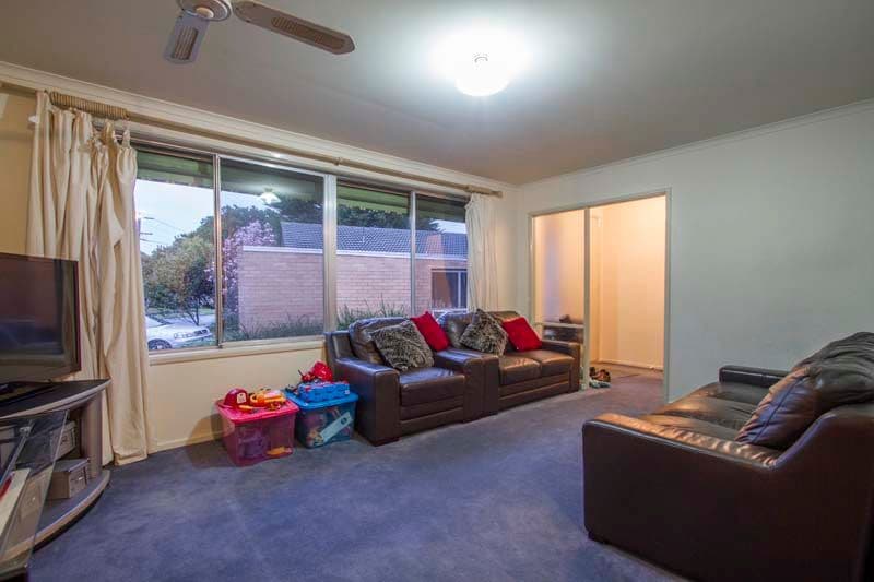 13 Gretana Crescent, FRANKSTON VIC 3199, Frankston - Thumbnail 2