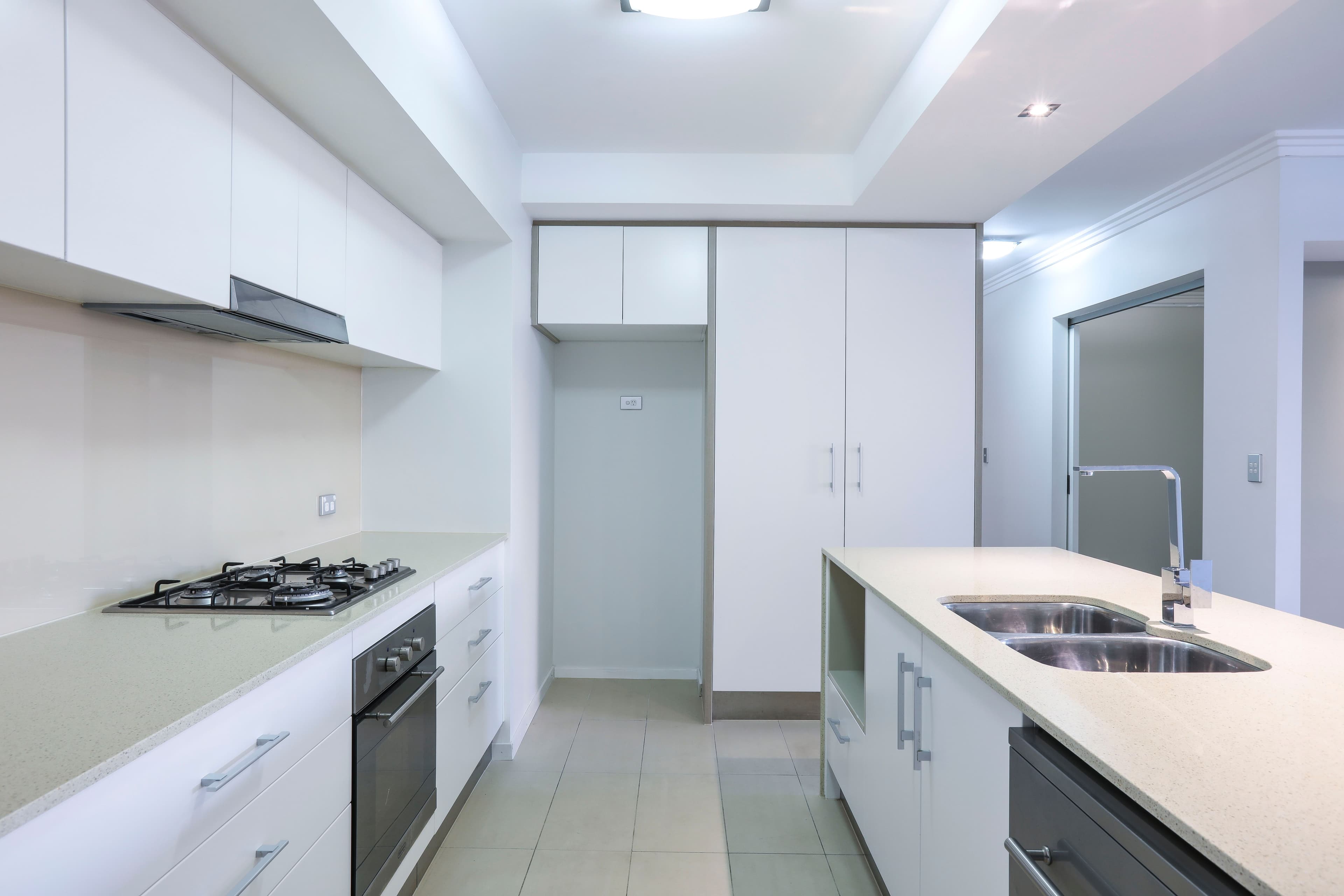 53 Darrambal Street, Chevron Island QLD 4217, Chevron Island - Thumbnail 2