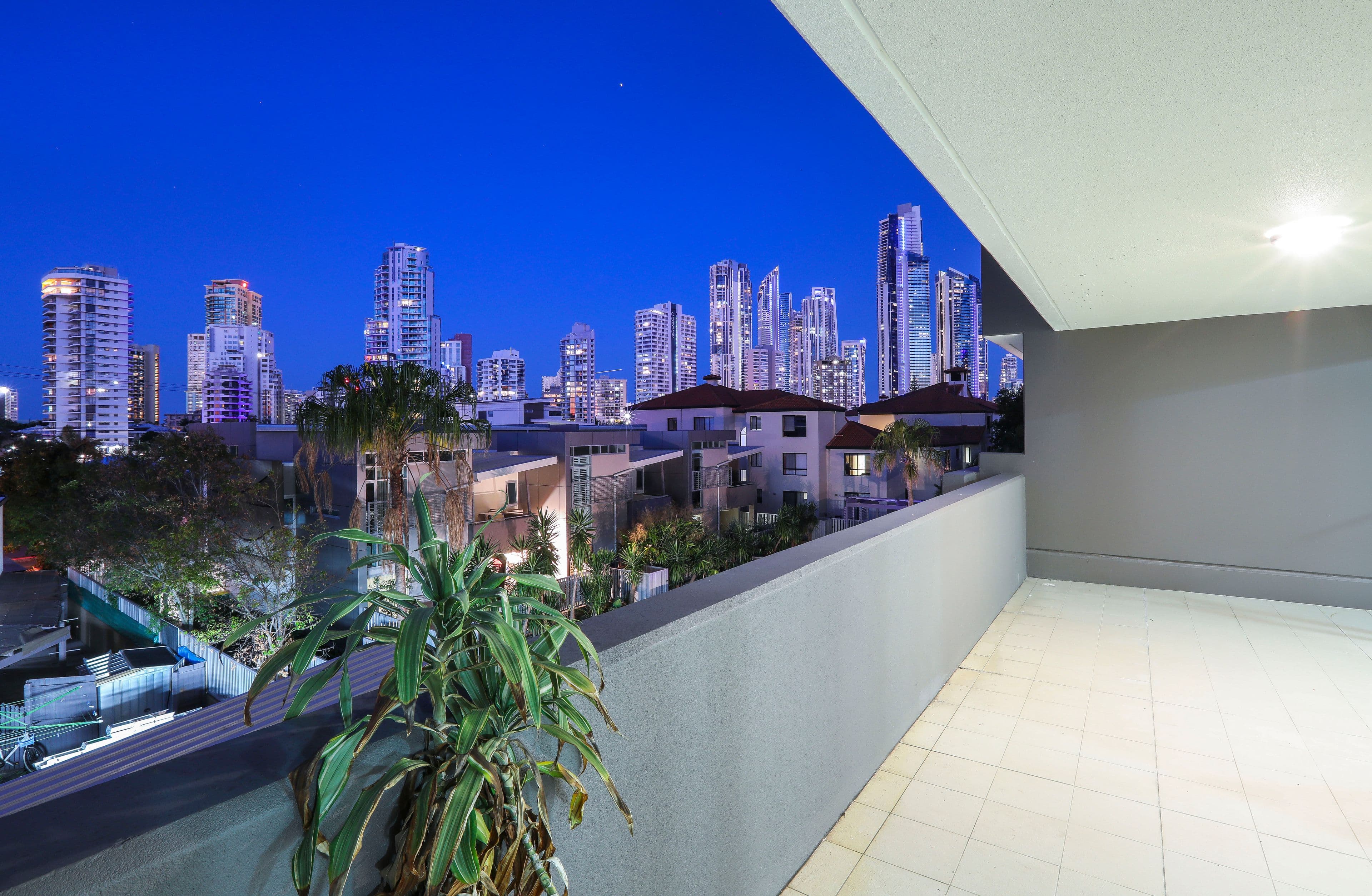 53 Darrambal Street, Chevron Island QLD 4217, Chevron Island - Thumbnail 3