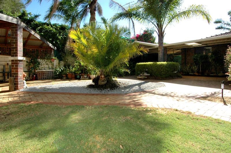 13 Barranduna Drive, MOUNT NASURA WA 6112, Mount Nasura - Thumbnail 2