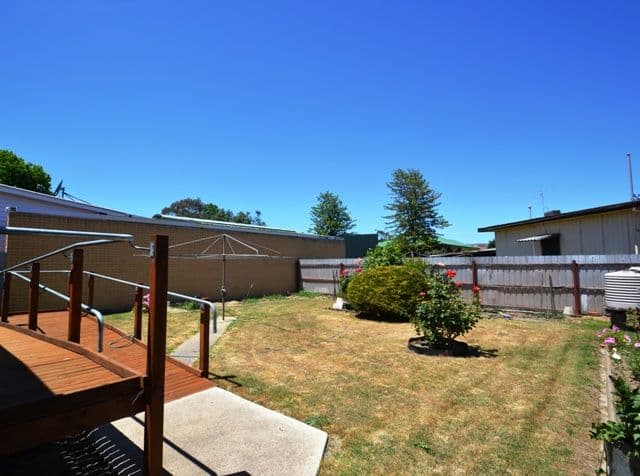 33 Butler Street, SEYMOUR VIC 3660, Seymour - Thumbnail 2