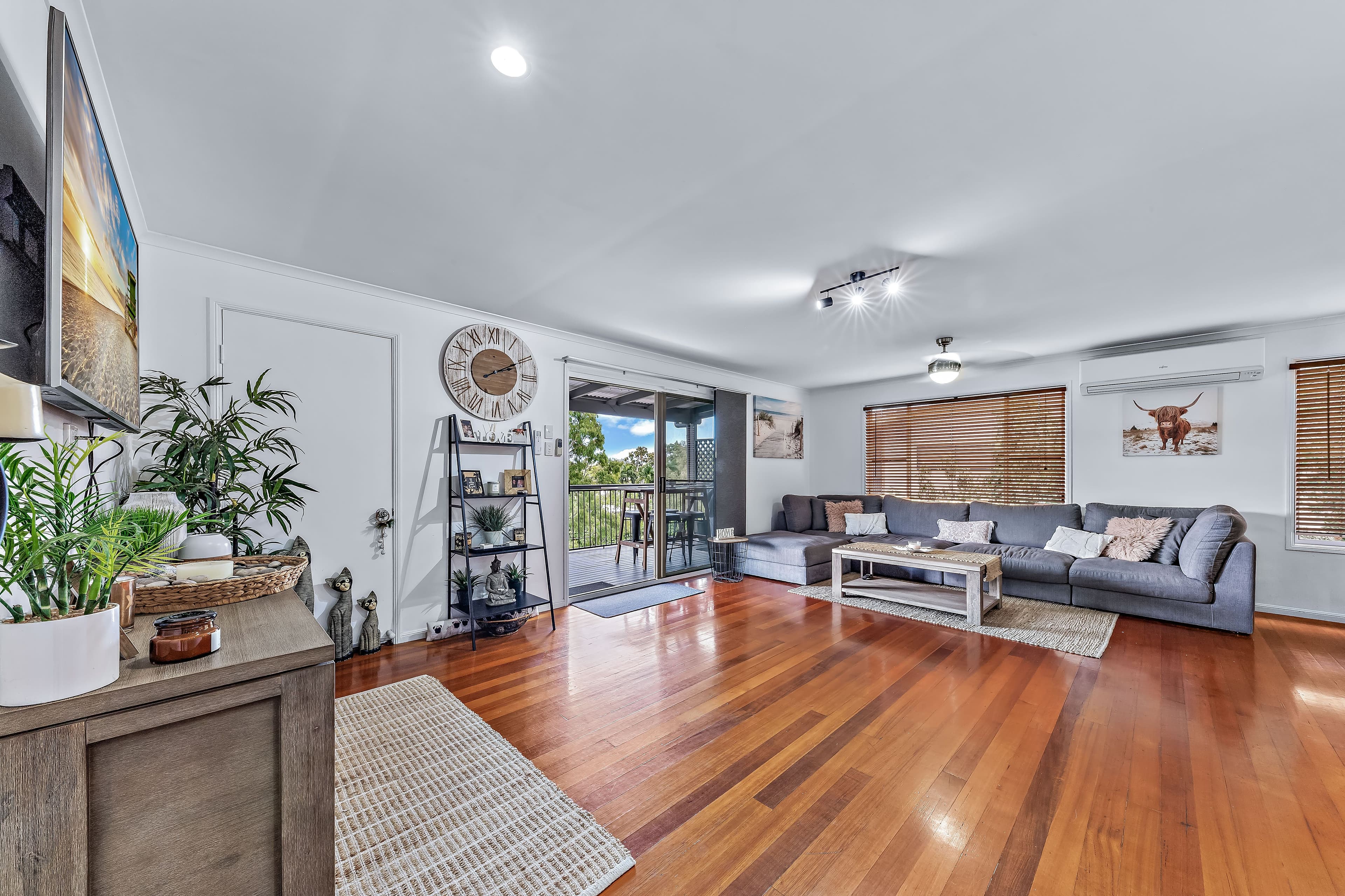 10 South Molle Boulevard, Cannonvale QLD 4802, Cannonvale - Image 1