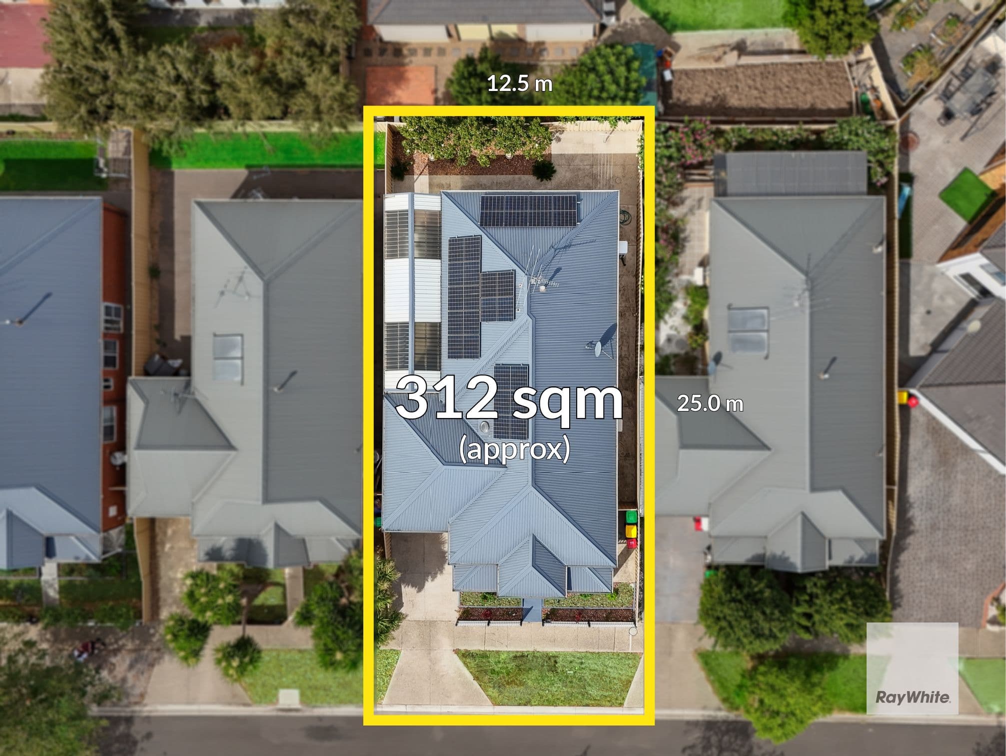 16 Clementson Drive, Caroline Springs VIC 3023, Caroline Springs - Thumbnail 2