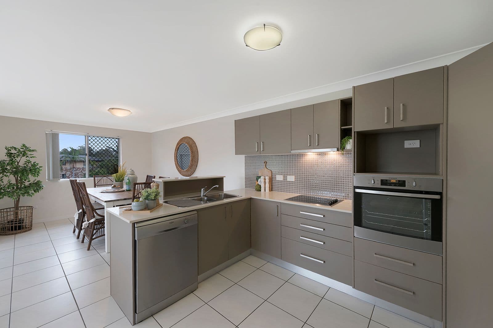 38 Rise Street, Mount Gravatt East QLD 4122, Mount Gravatt East - Thumbnail 6