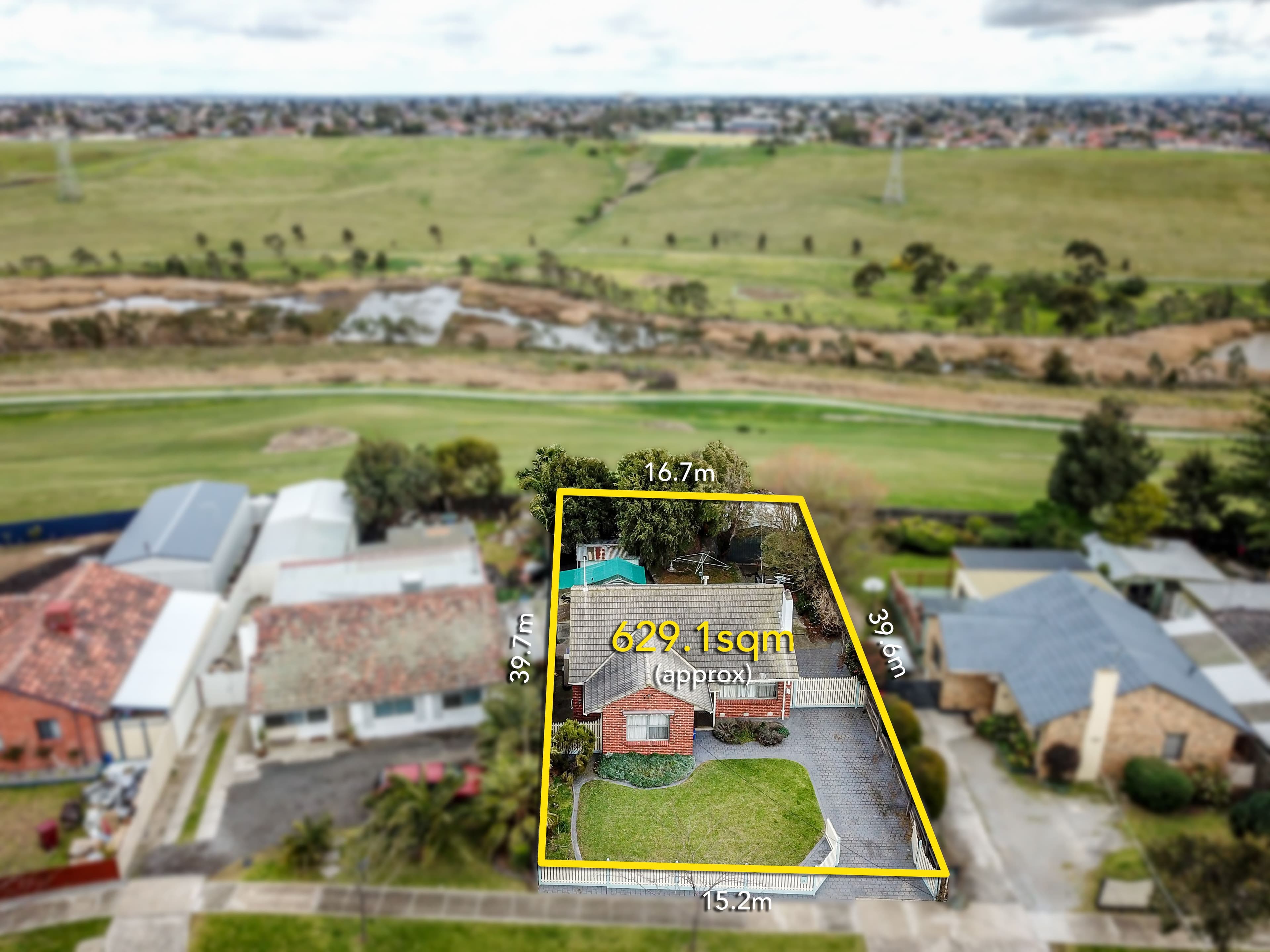 121 Sunset Boulevard, Jacana VIC 3047, Jacana - Thumbnail 2