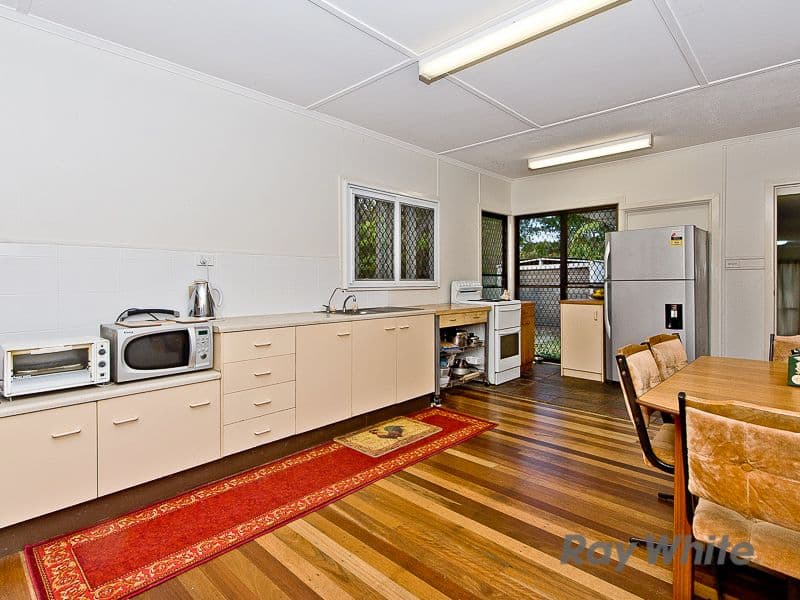 106 Queenstown Avenue, BOONDALL QLD 4034, Boondall - Thumbnail 2