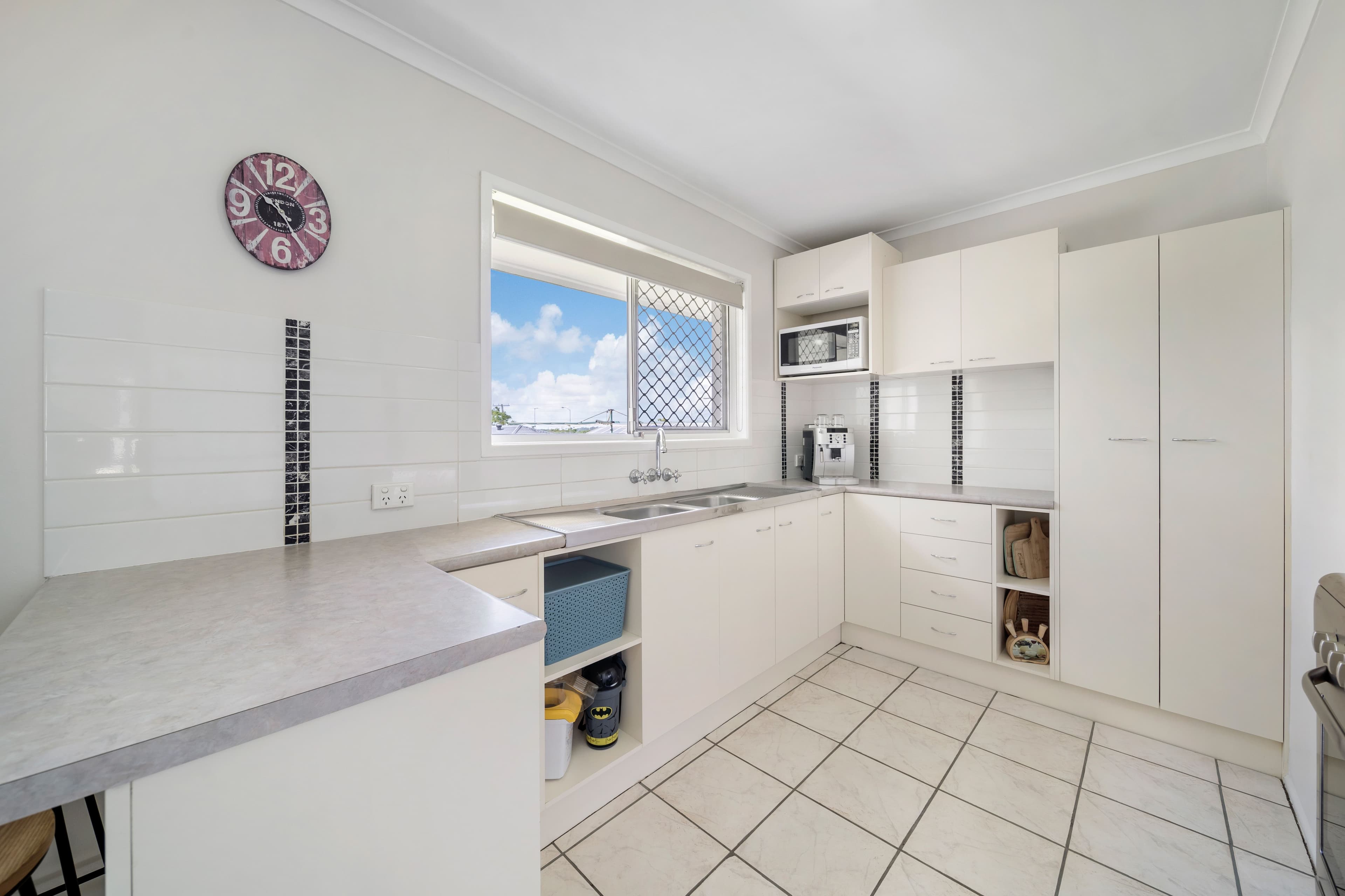 152 Barbaralla Drive, Springwood QLD 4127, Springwood - Thumbnail 3