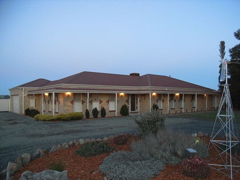 31 Village Court, ECHUCA VIC 3564, Echuca - Image 1