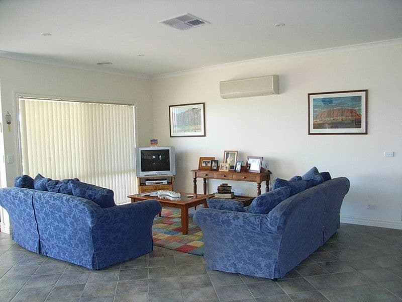 31 Village Court, ECHUCA VIC 3564, Echuca - Thumbnail 4