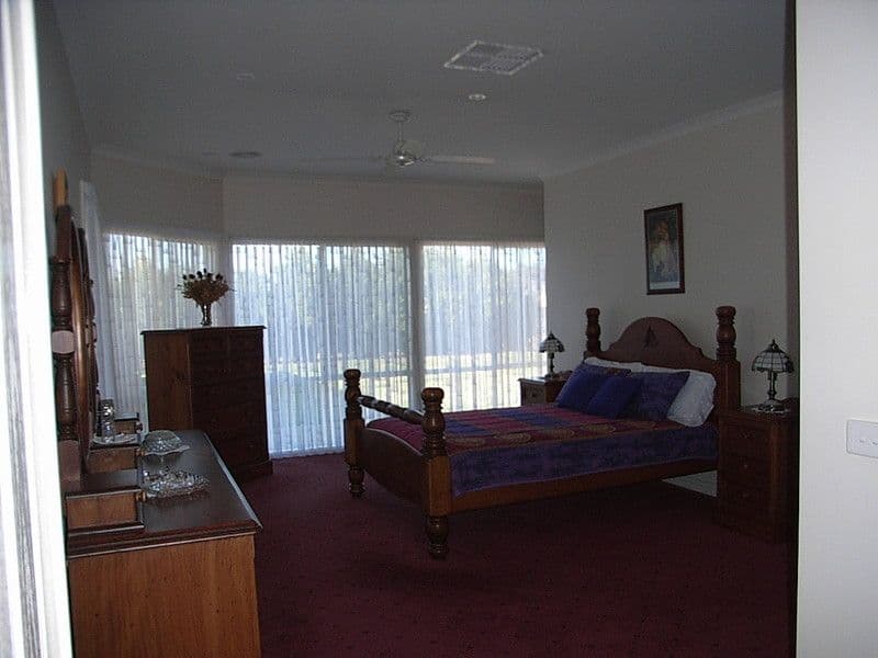 31 Village Court, ECHUCA VIC 3564, Echuca - Thumbnail 5