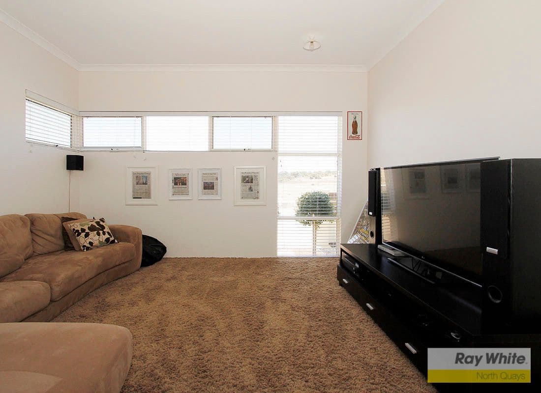 90 Rathkeale Boulevard, RIDGEWOOD WA 6030, Ridgewood - Thumbnail 3