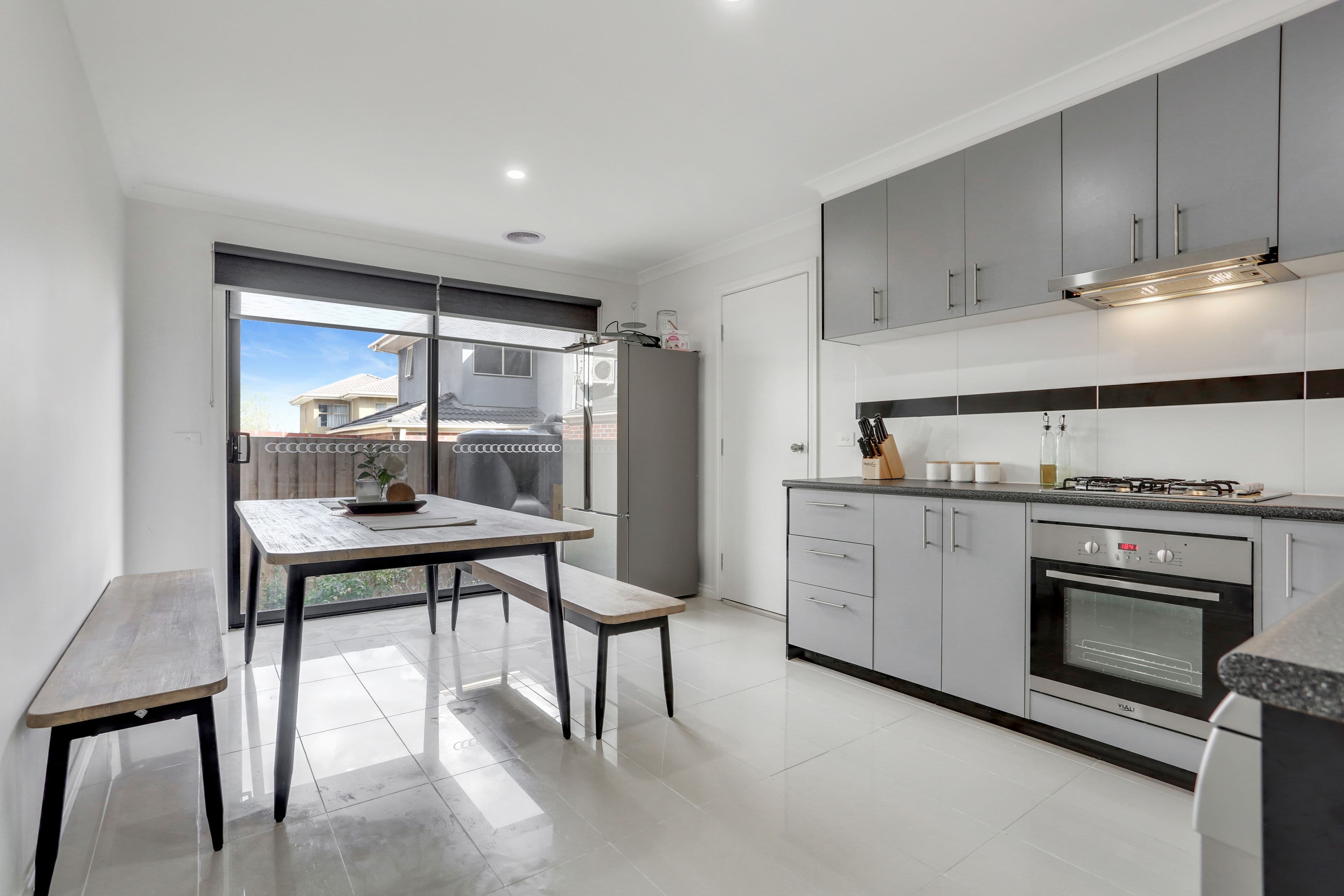 69-71 Potter Street, Dandenong VIC 3175, Dandenong - Thumbnail 4