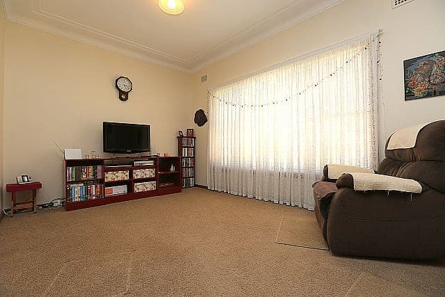 2 Patrick Street, PUNCHBOWL NSW 2196, Punchbowl - Thumbnail 2