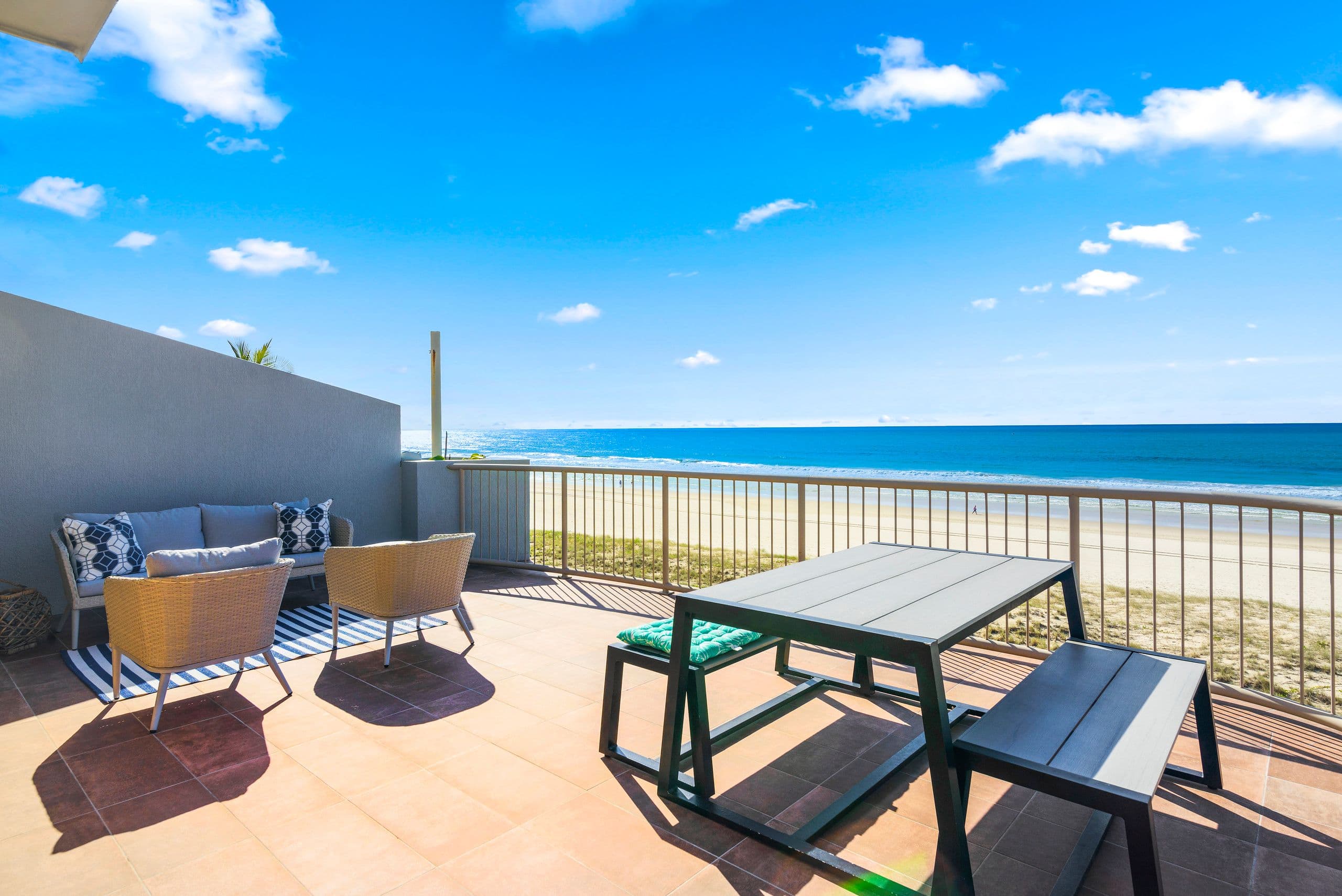 343 Golden Four Drive, Tugun QLD 4224, Tugun - Thumbnail 2