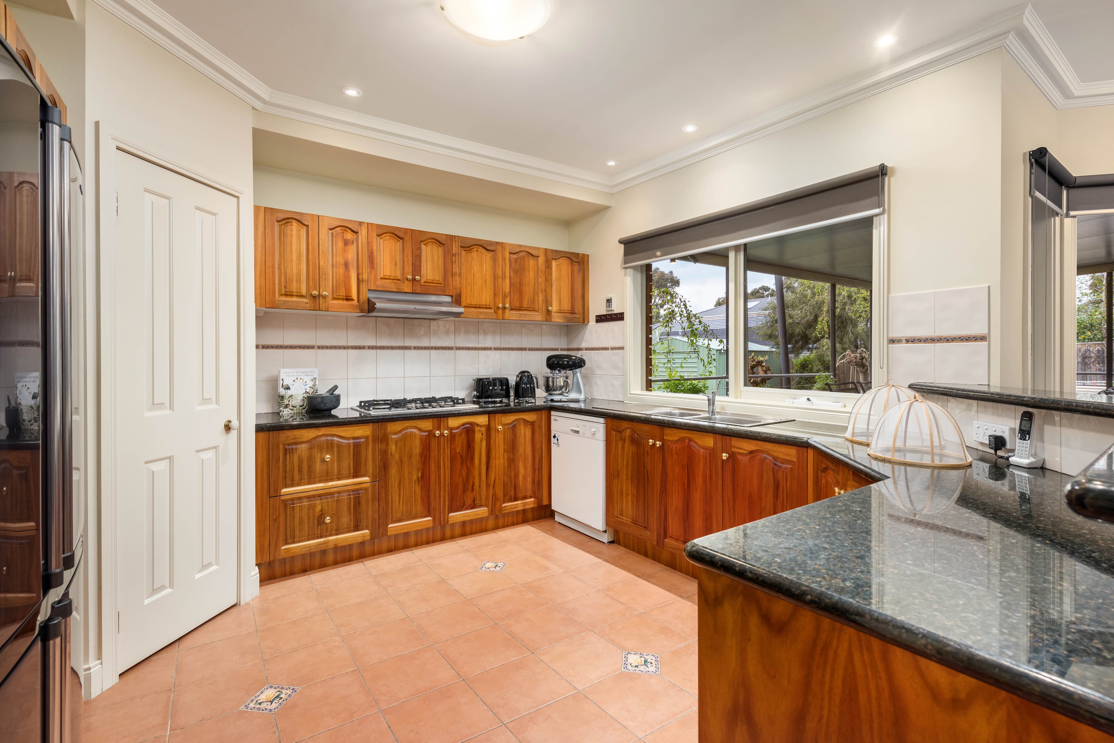 4 Frangipani Way, Bundoora VIC 3083, Bundoora - Thumbnail 4