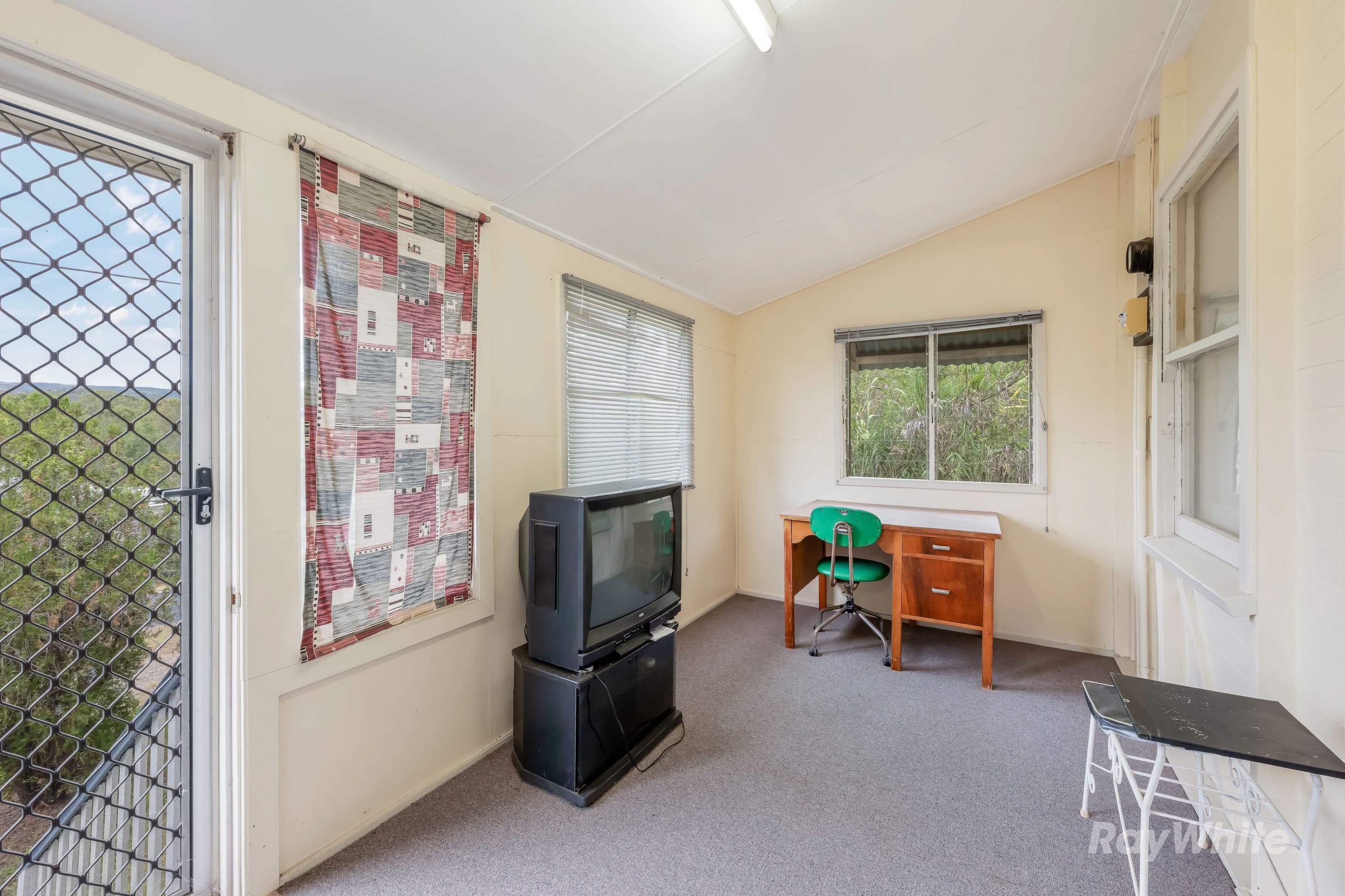 37 Stones Avenue, Mount Perry QLD 4671, Mount Perry - Thumbnail 5
