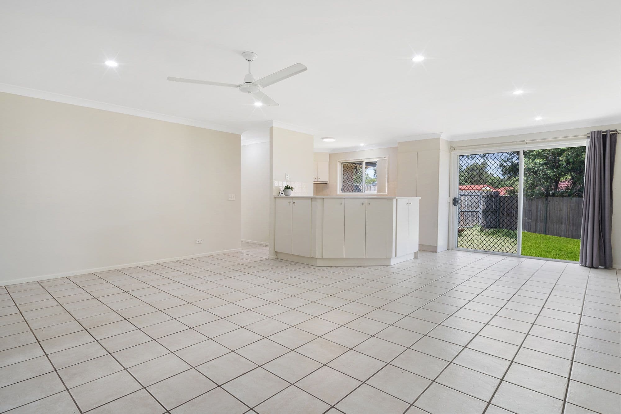 3 Benarkin Street, Forest Lake QLD 4078, Forest Lake - Thumbnail 3