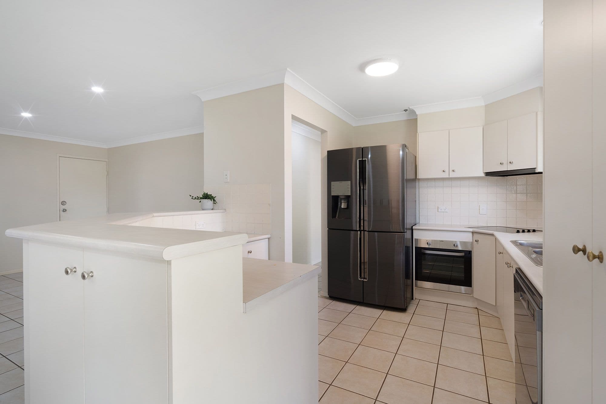 3 Benarkin Street, Forest Lake QLD 4078, Forest Lake - Thumbnail 4