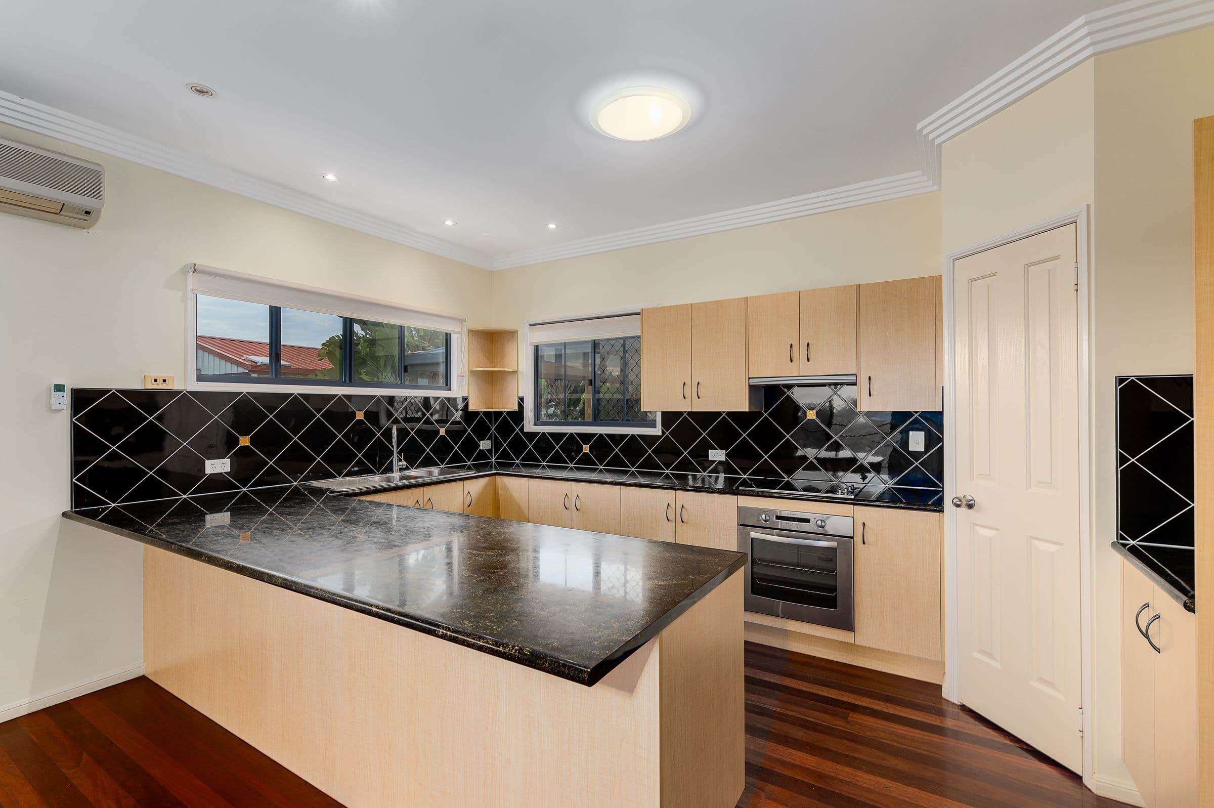 9 Kensington Place, Kin Kora QLD 4680, Kin Kora - Thumbnail 6