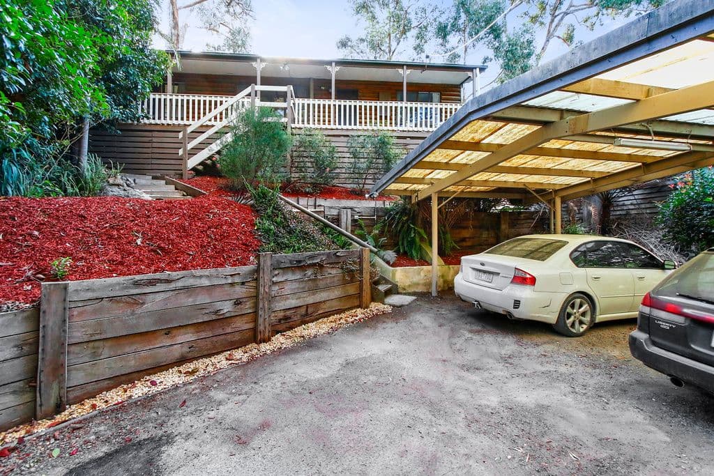 126 Quinn Crescent, Mount Evelyn VIC 3796, Mount Evelyn - Thumbnail 2