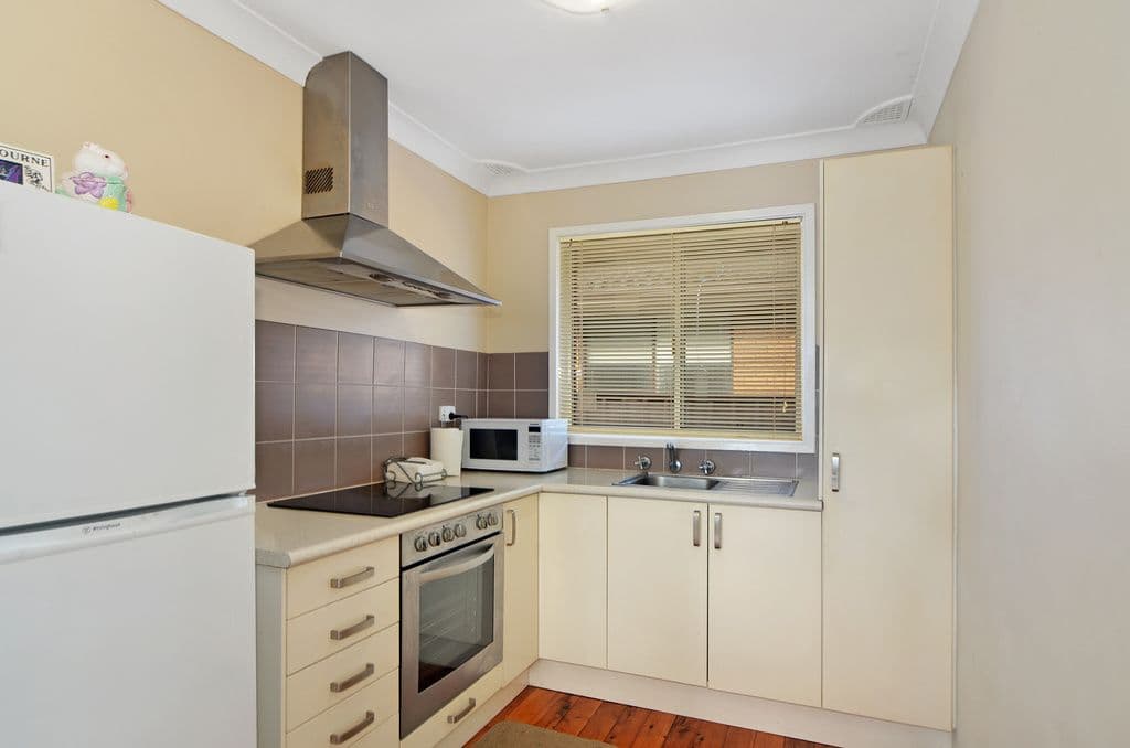 57 Lake Entrance Road, Warilla NSW 2528, Warilla - Thumbnail 2