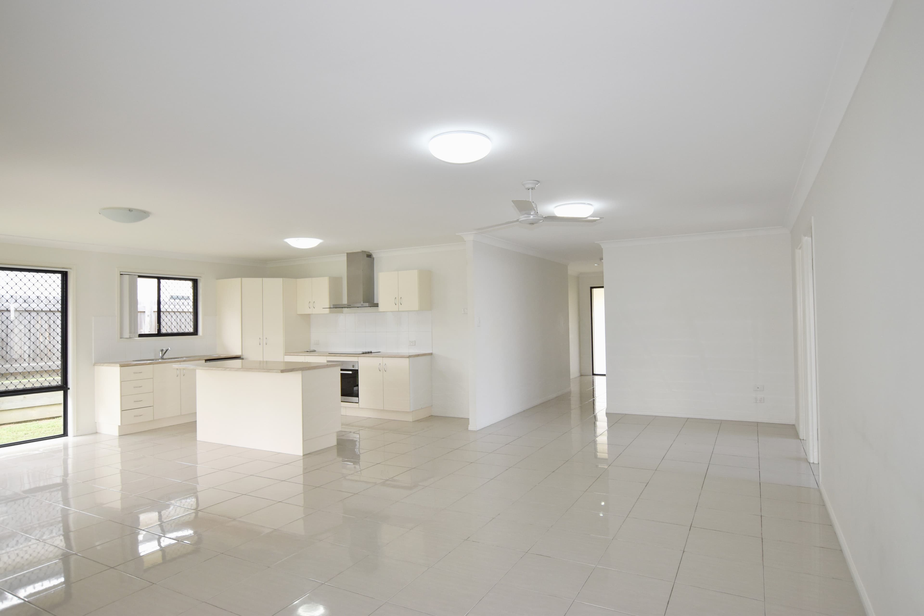 23 Bottlebrush Drive, Kirkwood QLD 4680, Kirkwood - Thumbnail 2