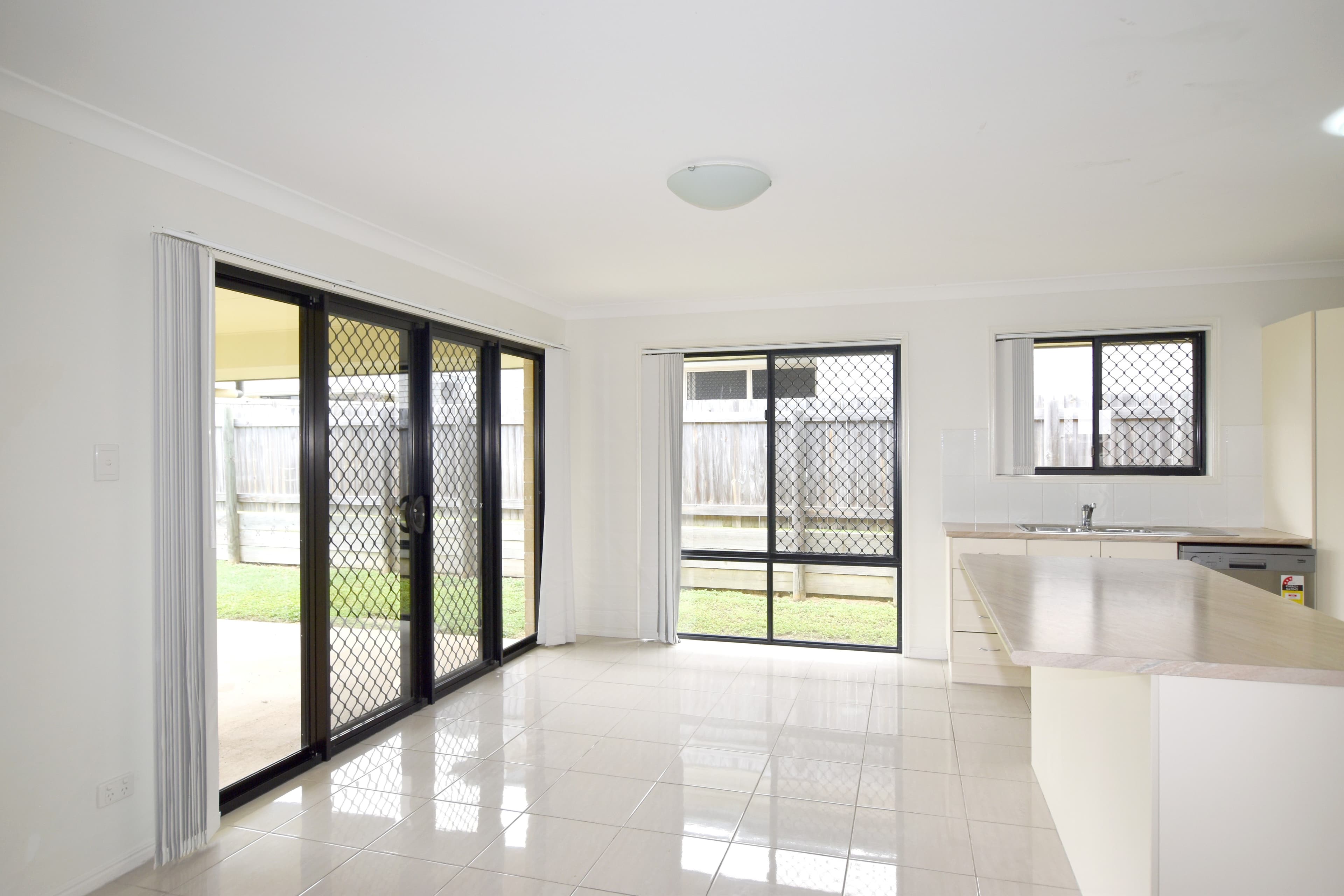 23 Bottlebrush Drive, Kirkwood QLD 4680, Kirkwood - Thumbnail 4