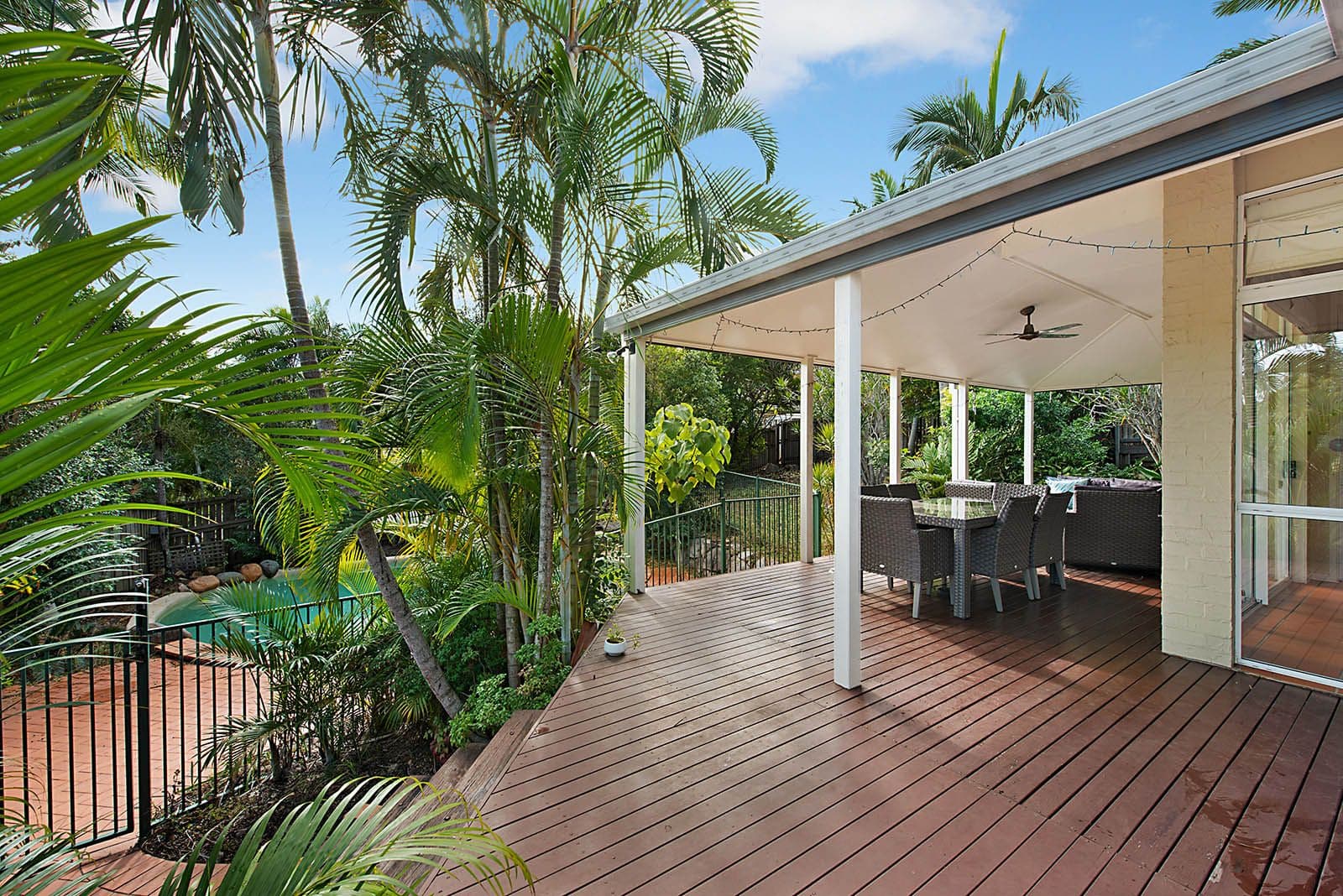 24 Fimbriata Close, Chapel Hill QLD 4069, Chapel Hill - Thumbnail 2