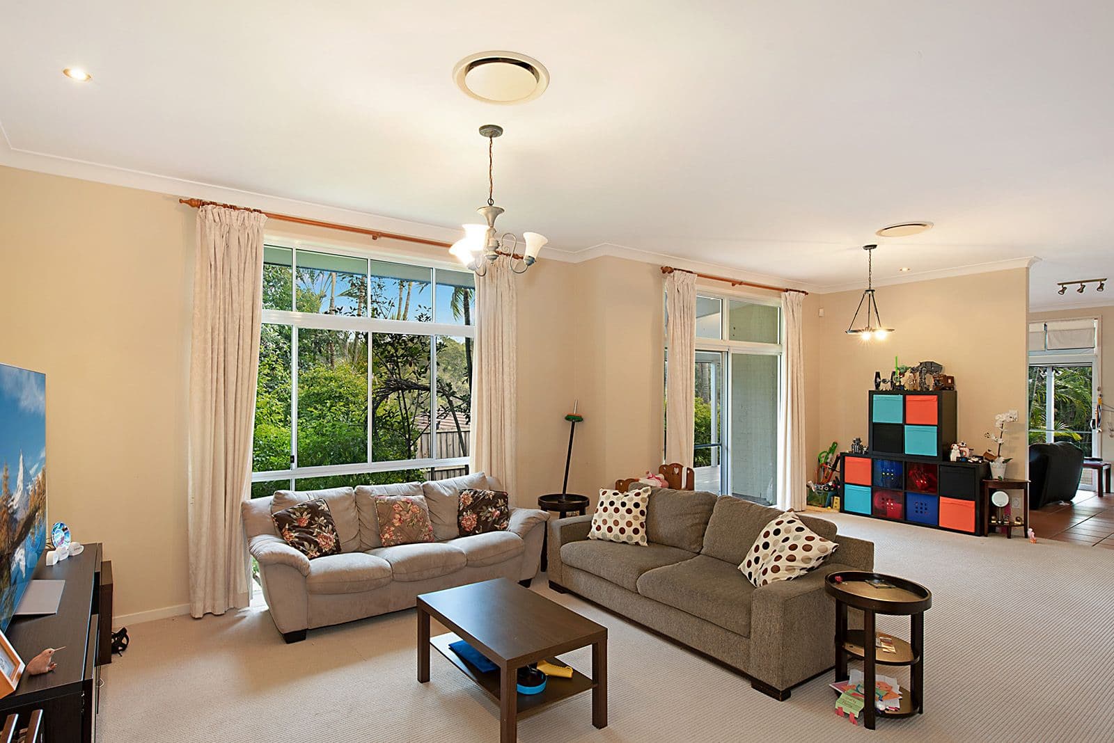 24 Fimbriata Close, Chapel Hill QLD 4069, Chapel Hill - Thumbnail 8