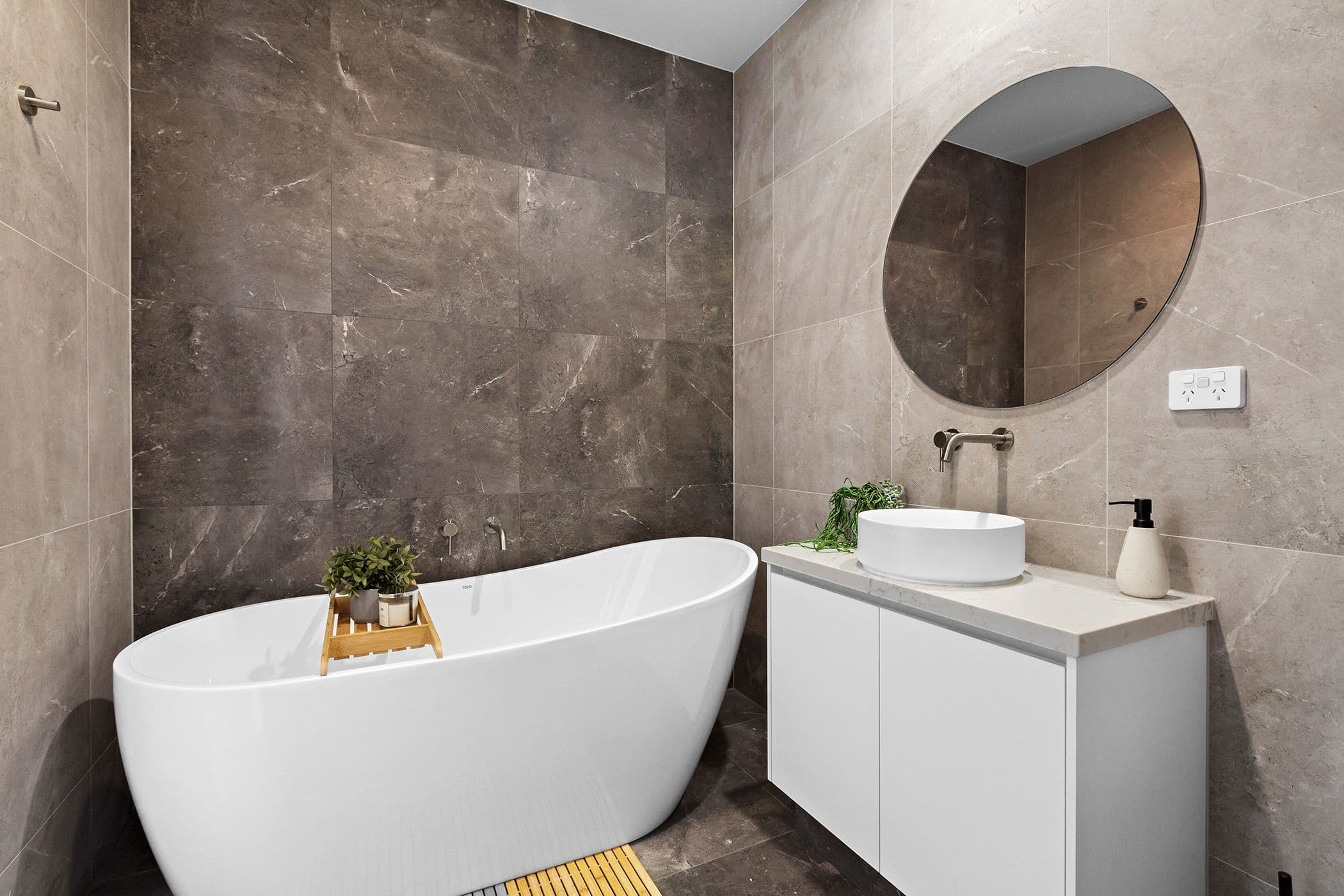 24 Nepean Highway, Seaford VIC 3198, Seaford - Thumbnail 7