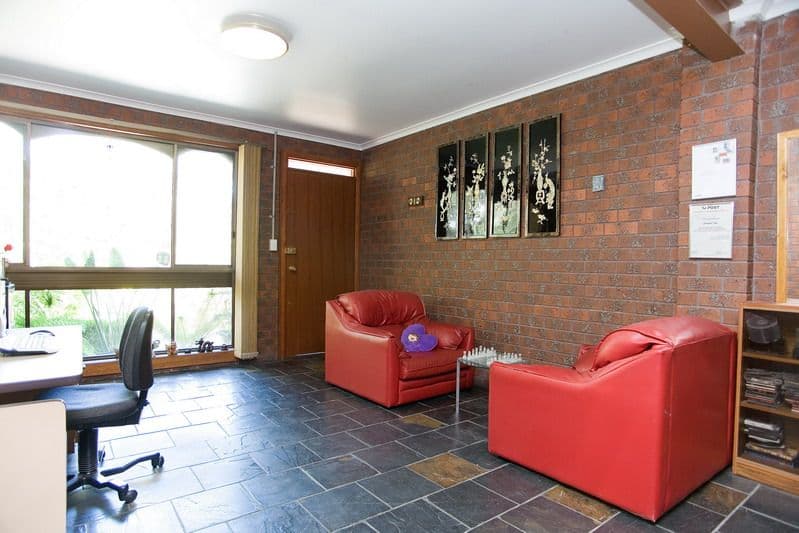 6 Warrool Court, GREENSBOROUGH VIC 3088, Greensborough - Thumbnail 3