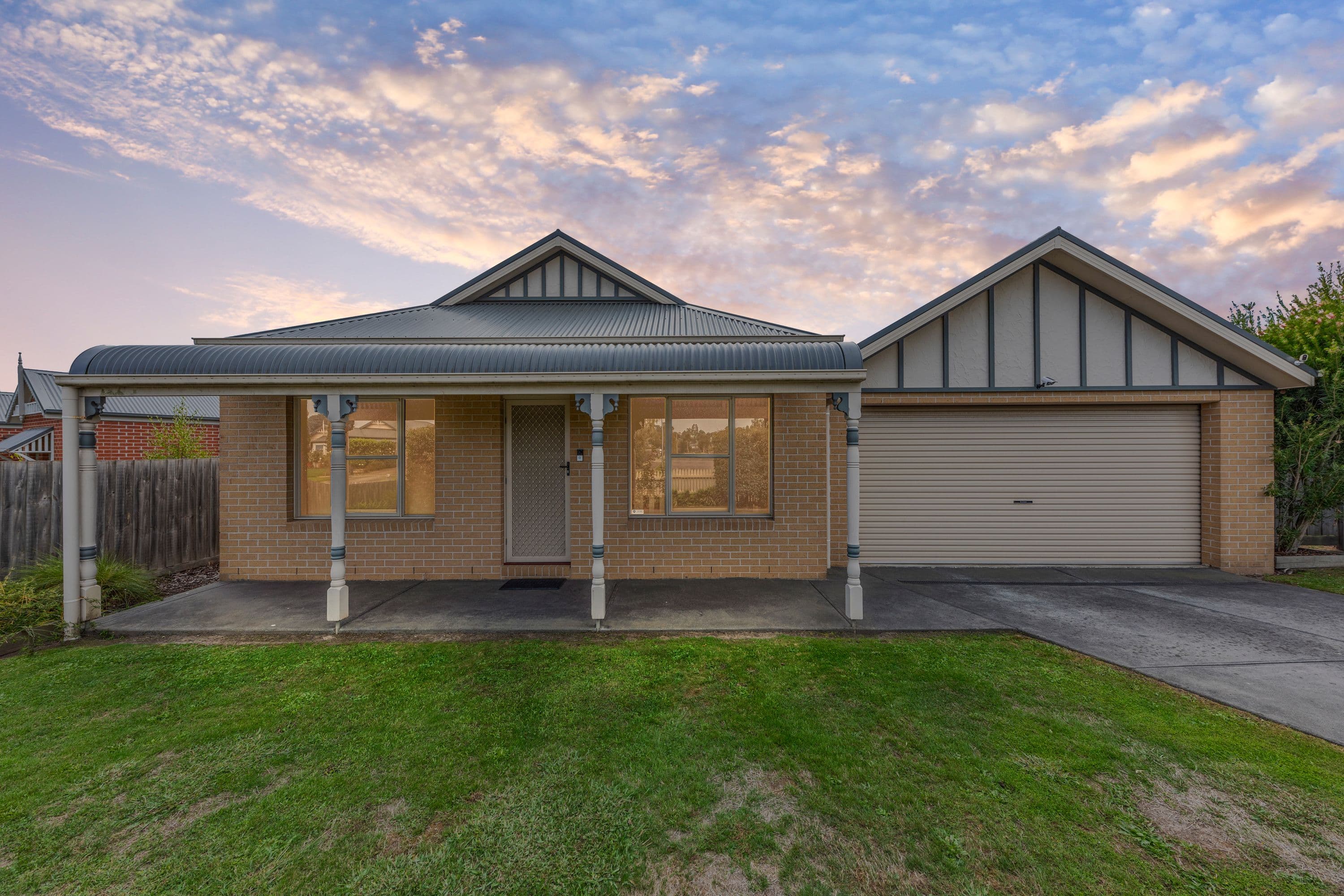 92 Cook Street, Drouin VIC 3818, Drouin - Thumbnail 3