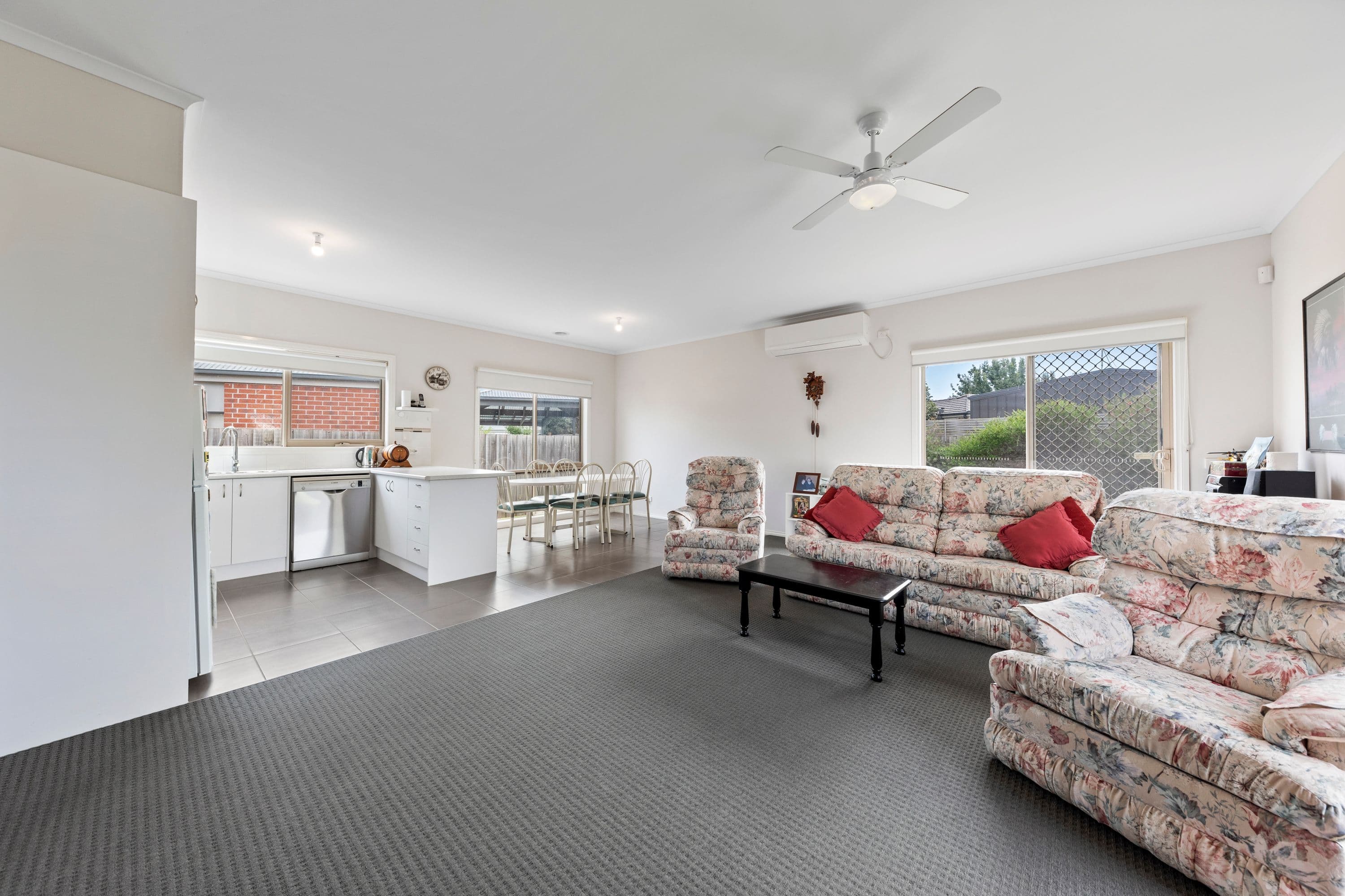 92 Cook Street, Drouin VIC 3818, Drouin - Thumbnail 7