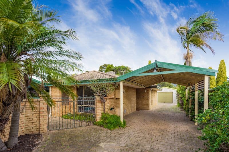 30 Hartfield Crescent, LEEMING WA 6149, Leeming - Thumbnail 2