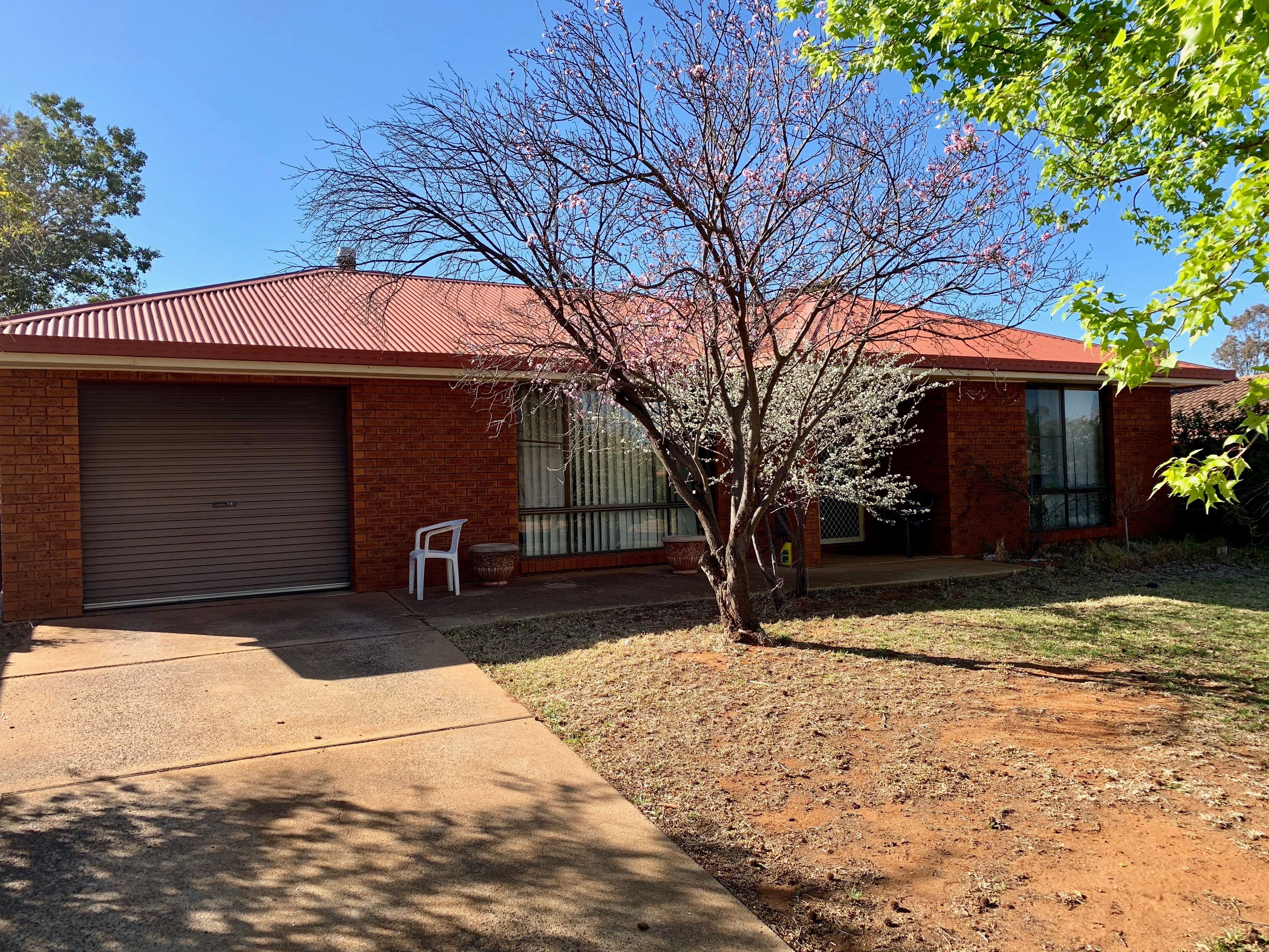 6 Massie Street, Dubbo - Image 1