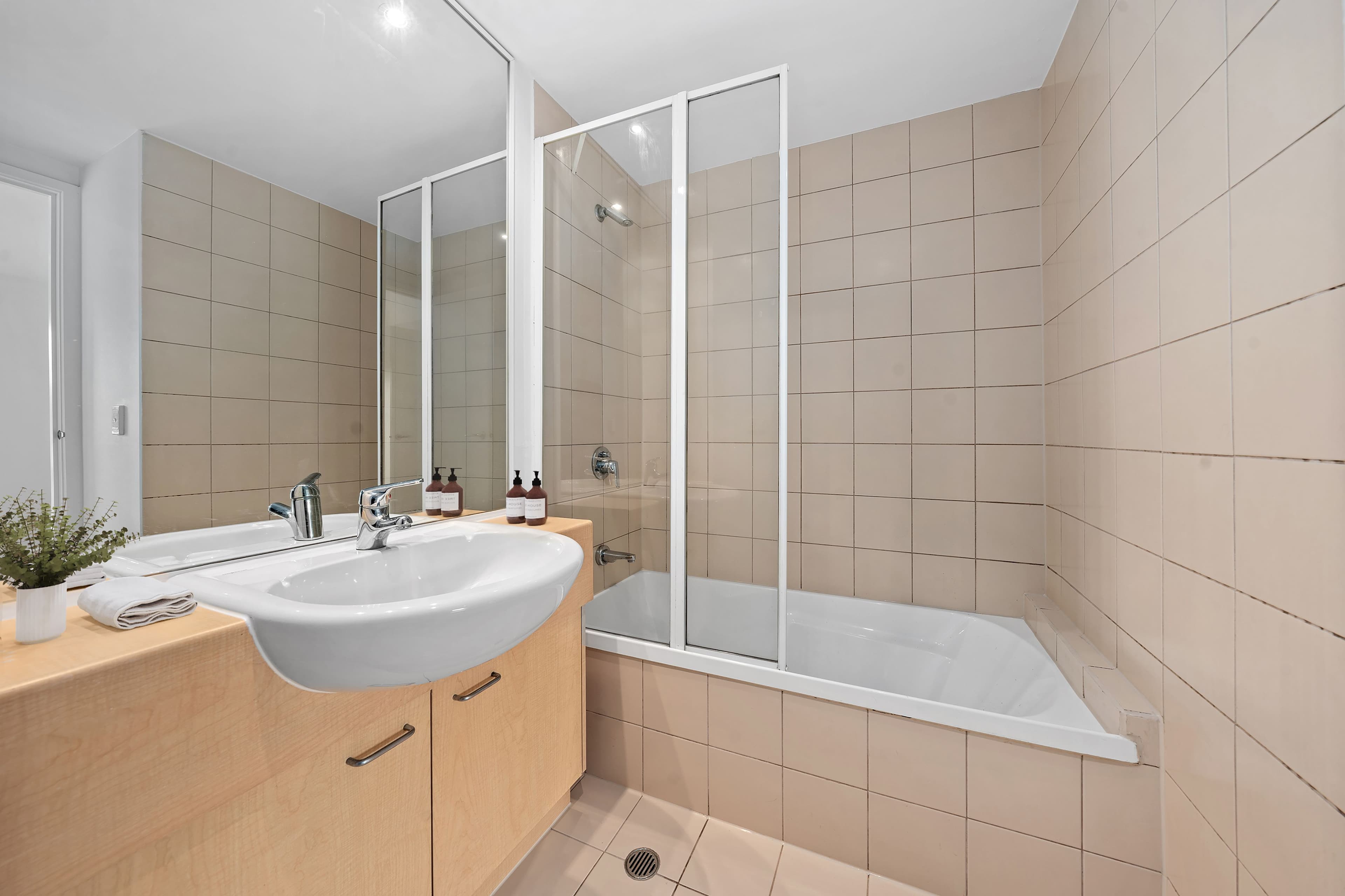 102 Camberwell Road, Hawthorn East VIC 3123, Hawthorn East - Thumbnail 6