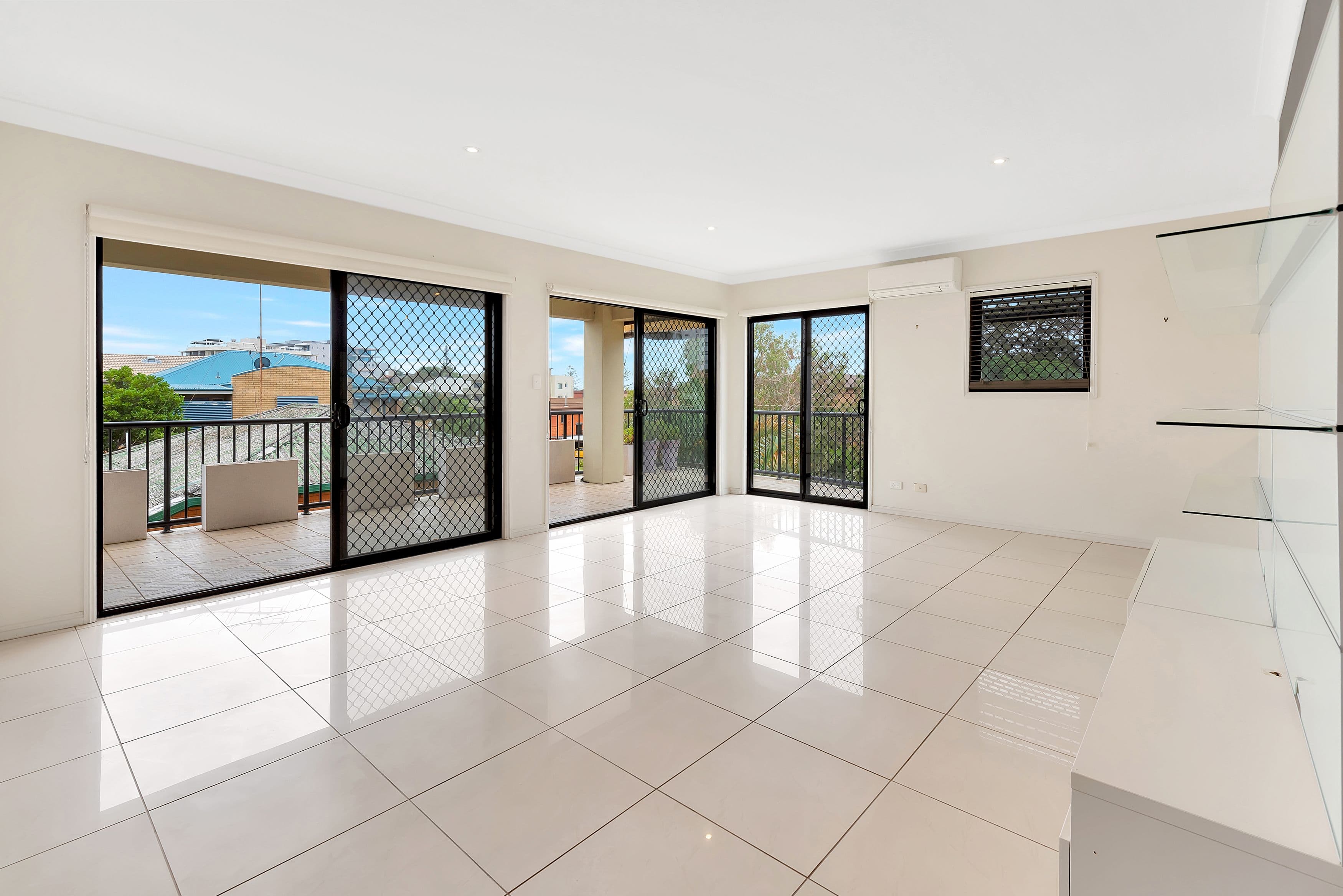 26 Bath Street, Labrador QLD 4215, Labrador - Thumbnail 5
