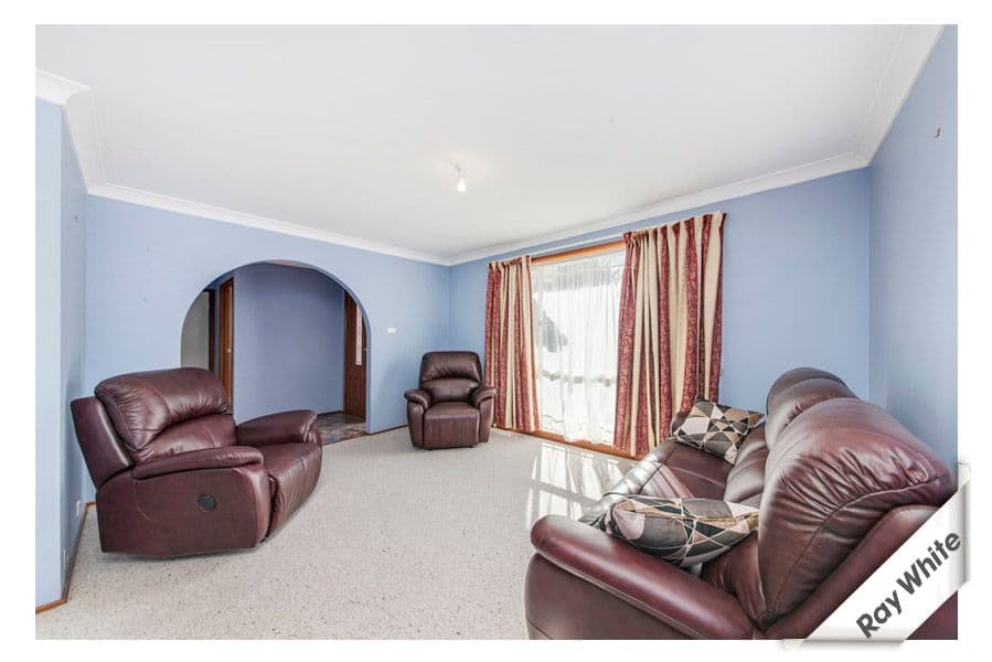 12 Minnett Close, GORDON ACT 2906, Gordon - Thumbnail 2