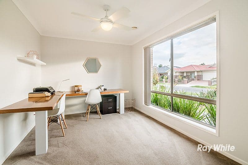4 Starlight Rise, Cranbourne East VIC 3977, Cranbourne East - Thumbnail 4