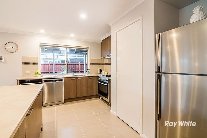 4 Starlight Rise, Cranbourne East VIC 3977, Cranbourne East - Thumbnail 7
