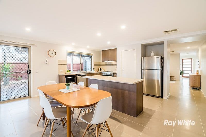 4 Starlight Rise, Cranbourne East VIC 3977, Cranbourne East - Thumbnail 8