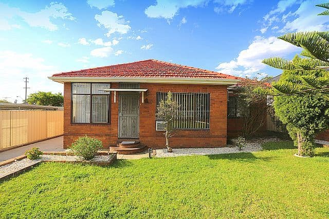 105 Norfolk Road, GREENACRE NSW 2190, Greenacre - Image 1