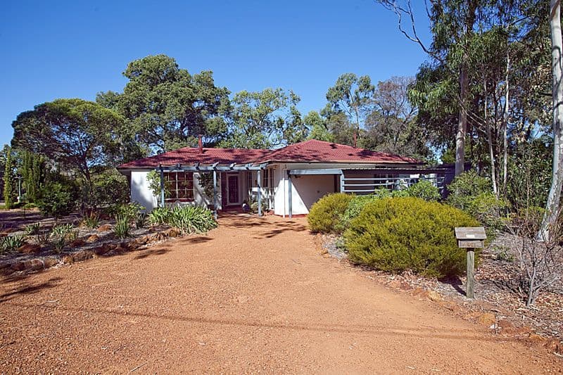 48 Sanderson Road, LESMURDIE WA 6076, Lesmurdie - Image 1