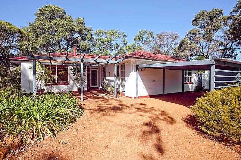 48 Sanderson Road, LESMURDIE WA 6076, Lesmurdie - Thumbnail 2