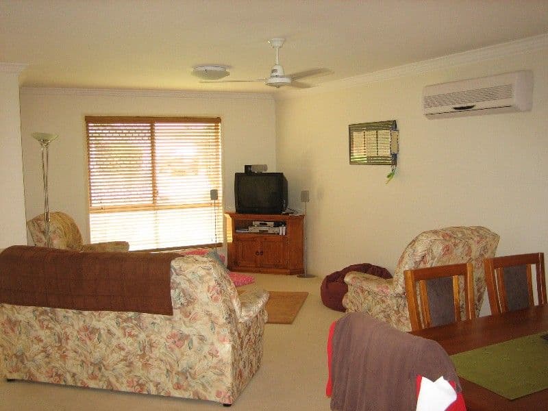 10 Cooroy Street, FOREST LAKE QLD 4078, Forest Lake - Thumbnail 2