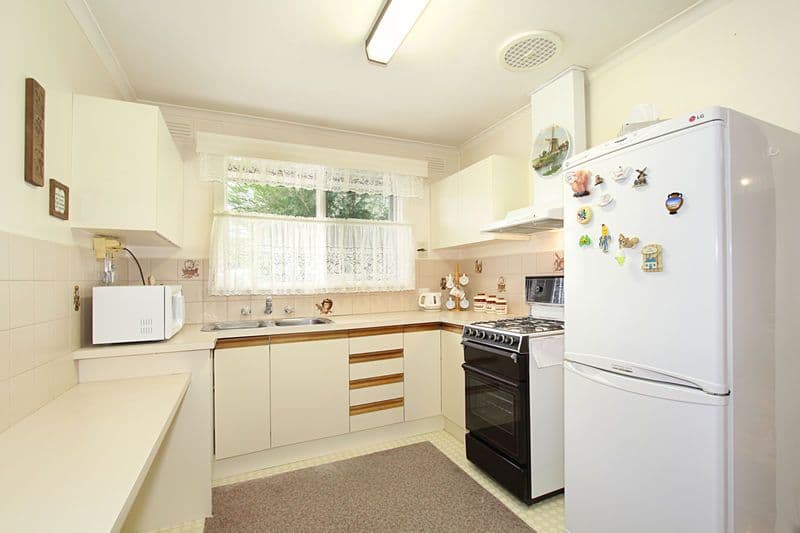 32 Atkinson Street, CHADSTONE VIC 3148, Chadstone - Thumbnail 4