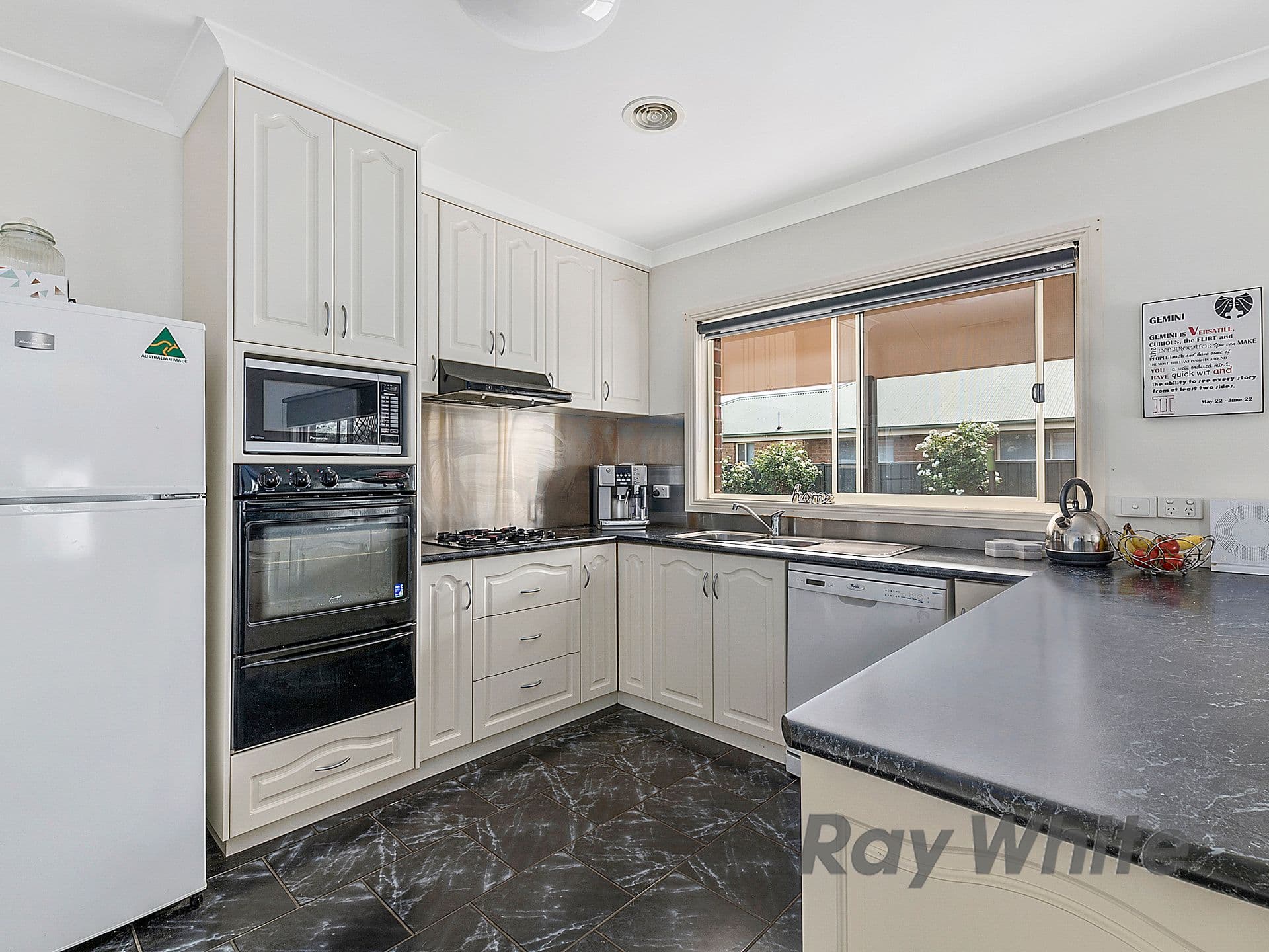 142 Cowan Street, Benalla VIC 3672, Benalla - Thumbnail 5