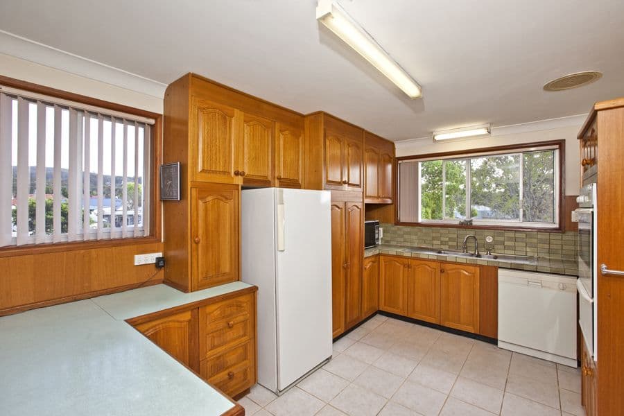 5 York Crescent, BELMONT NORTH NSW 2280, Belmont North - Thumbnail 2