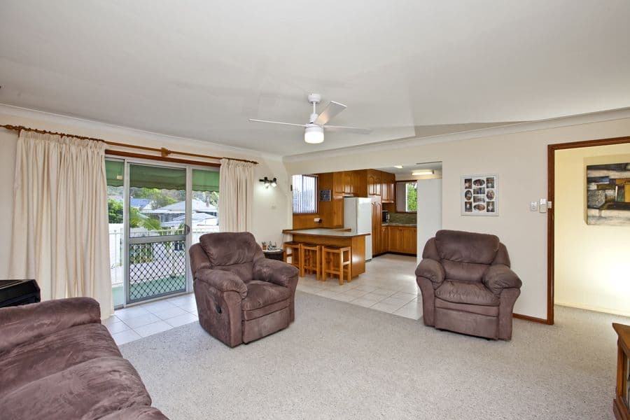 5 York Crescent, BELMONT NORTH NSW 2280, Belmont North - Thumbnail 4